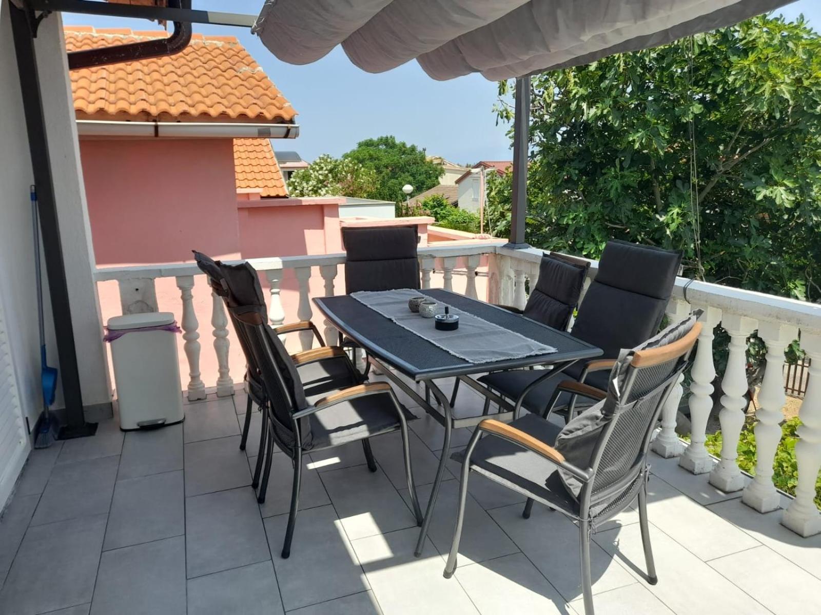 Apartment Bicanic Vir Exterior photo